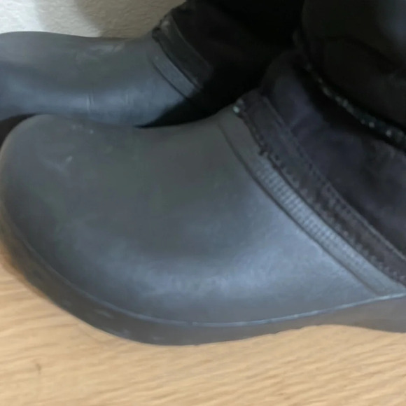 Black Faux Fur Winter Bloots size size 9 - Picture 2 of 16